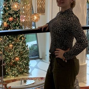 Cheetah Print Turtleneck Top💘